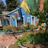 Relaxing 3 bedroom Santa Cruz house, 5min to beach - Bed and Breakfast