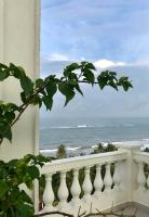 Sea La Vie! At De Saram Residencies- Mount Lavinia - B&B