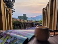 B&B Welshpool - Kettle Tree Cabin - Bed and Breakfast Welshpool