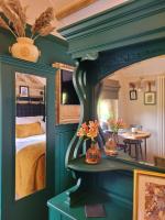 Kettle Tree Cabin - B&B Welshpool