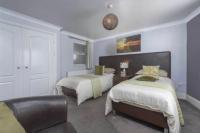 Chambre Lits Jumeaux avec Salle de Bains Privative