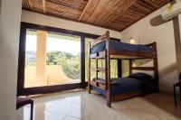 10-Bed Mixed Dormitory Room