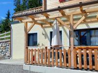 Ferienwohnung in ruhiger Lage- Panorama Terrasse, 2 SZ, rollstuhlfreundlich - Chambres d'hôtes Pöllauberg