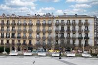 Autonomia - The Rentals Collection - B&B San Sebastián