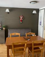 Au pays des marmottes Appartement 6 personnes plein sud sans vis à vis avec terrasse - B&B Chamrousse