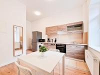 Tolstov Apartments - 1 or 4 Room Apartments - 15 Min to Messe DUS - 10 Min Old Town DUS - B&B Düsseldorf