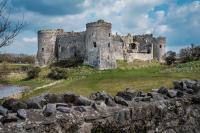 Queens Holiday Apartment - B&B Pembroke Dock