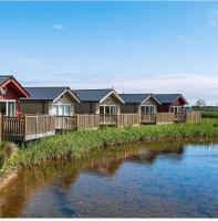 The Lake House at The Bay Filey, sleeps 4, 1 dog welcome for free too - B&B Filey