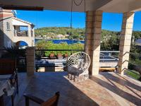 Apartment mit Terrasse