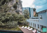 Apartment with Mountain View