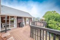 Maison en Noyer - Akaroa Holiday Home - B&B