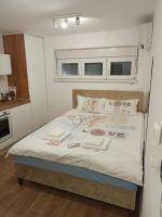 Milash - B&B Karaburma