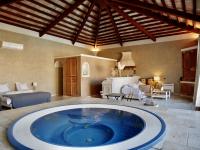 B&B Ventabren - Le Pool House - Private Jacuzzi - Mas des Sous Bois - Bed and Breakfast Ventabren