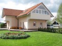 One-Bedroom Apartment (2 - 4 Adults)