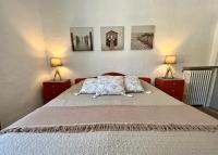 Camera Matrimoniale con Vista Giardino