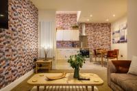 Flat 2, The Old Antiques Warehouse - FREE off-site Health Club access with Pool, Sauna, Steam Room & Gym - B&B Bowness-on-Windermere