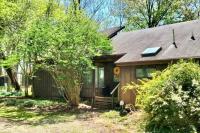 2 BR Newly Renovated Waterfront Home; 10 min from MGM & the Gaylord - Bed and Breakfast