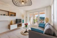 Appartement avec jardin, clim & piscine - Proche plages et randos, parking privé - La Girelle - B&B Hyerès