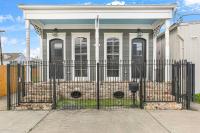 B&B New Orleans - Sleep 10 next to Superdome and downtown - Bed and Breakfast New Orleans