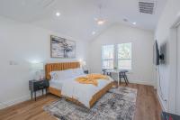 The Right Studio @ East Downtown - B&B Houston