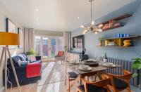 Castle Townhouse Kenilworth - Private Parking - 24 Hr Gym Access - Town Centre - B&B Kenilworth