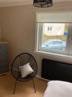 Budget friendly apartment with stairs Near Glasgow airport and Loch Lomond - Bed and Breakfast Clydebank