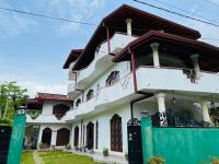 White Elephant Villa & Restaurant - B&B