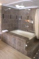 Suite con bañera de hidromasaje - Cama extragrande