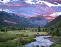 Comfort, Style, Short Walk to Town Park & Gondola condo - B&B Telluride