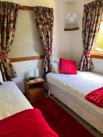 Double Room with 2 King single beds