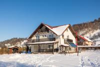 Casa cu Salcâmi - Bed and Breakfast Moieciu de Jos