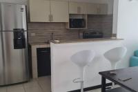 Casa Vacacional en Herradura con piscina privada - B&B