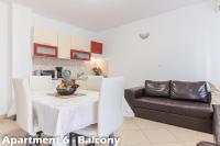 Apartment mit Balkon