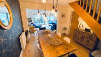 B&B St Ives - Tregenna House - St Ives, A Beautiful Newly Refurbished 4 Bedroom Family Town House With Alfresco Dining Garden and Private Parking Spaces - Bed and Breakfast St Ives