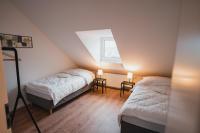 B&B Mönchengladbach - Working Apartment - 8 single beds - 5 Schlafzimmer - Bed and Breakfast Mönchengladbach