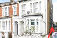 Room with luxury private bathroom & independent entrance near Tube - B&B