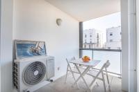 NEW JOLIETTE Comfortable Apartment well located with private parking - B&B