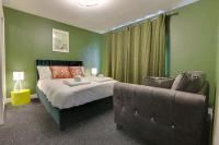 B&B Sheffield - #Upmarket, Exceptional 4 bed house, with free parking, close to amenities - Bed and Breakfast Sheffield