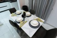 Palm Spring Luxury Apartment - B&B