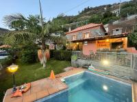 B&B Ponta do Sol - Secluded cottage w pool, oceanside view, 3BR, 3BA - Bed and Breakfast Ponta do Sol