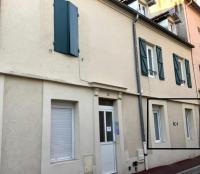 Le Beauparlant, 5 min grand marché, 10min gares et thermes - B&B