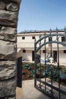 White house in the forest - Ferienwohnung Pučišća