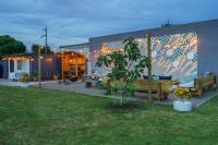 Bay Lyf - B&B Tootgarook