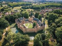 B&B Ainay-le-Vieil - Château d'Ainay-le-Vieil - Bed and Breakfast Ainay-le-Vieil