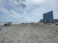 3 bedroom Atlantic City House Steps from Boardwalk, beach, shopping , nightlife. - Chambres d'hôtes Atlantic City