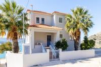 Villa Erato - Private Pool Villa - B&B Fársa