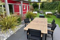 Nice house with pool near the city center - B&B