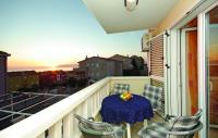 Apartment mit Balkon