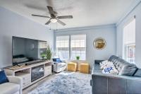 Galveston Retreat with Backyard and Patio! - Bed and Breakfast
