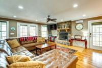 Georgia Home on Lake Sinclair with Private Dock - B&B